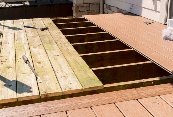 Cost of Deck Floor Replacement in San Antonio